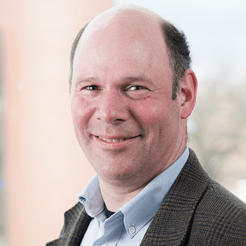 headshot of Dave Putnam aspect ratio 1-1