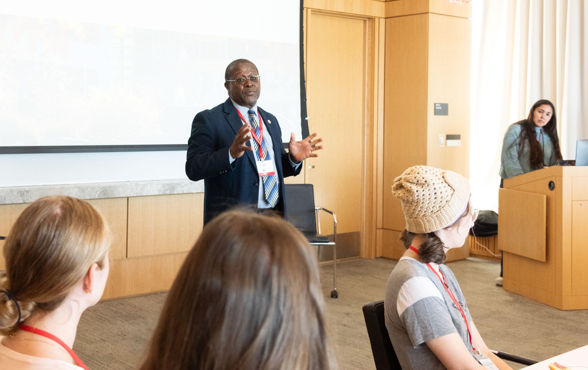 Dean Lynden Archer speaks to audience